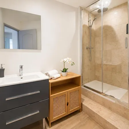Cosy 2 Bedrooms 2 Bathrooms - 1 Min Palais & Beaches 公寓