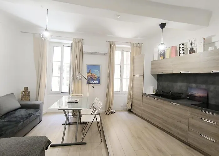 アパート Cosy 2 Bedrooms 2 Bathrooms - 1 Min Palais & Beaches カンヌ